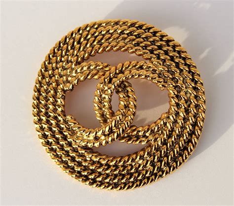 broche vintage chanel